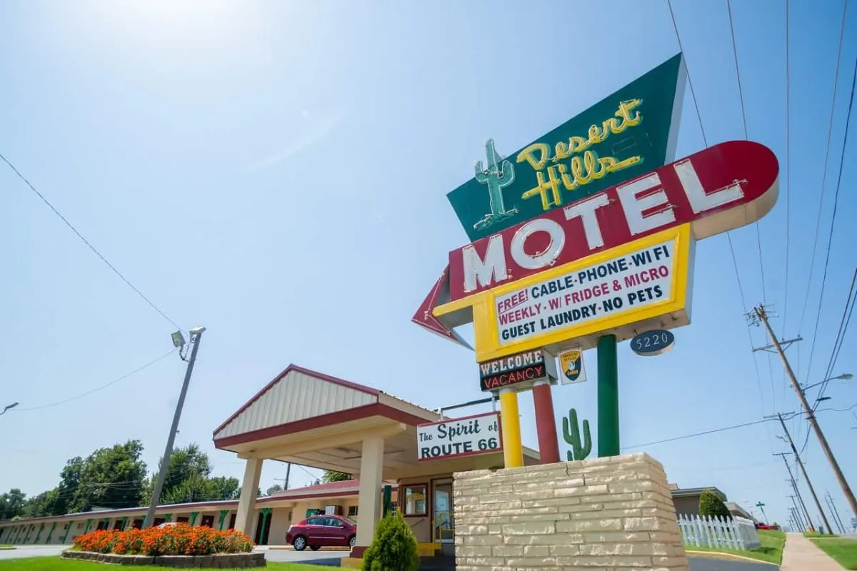Desert Hills Motel in Tulsa