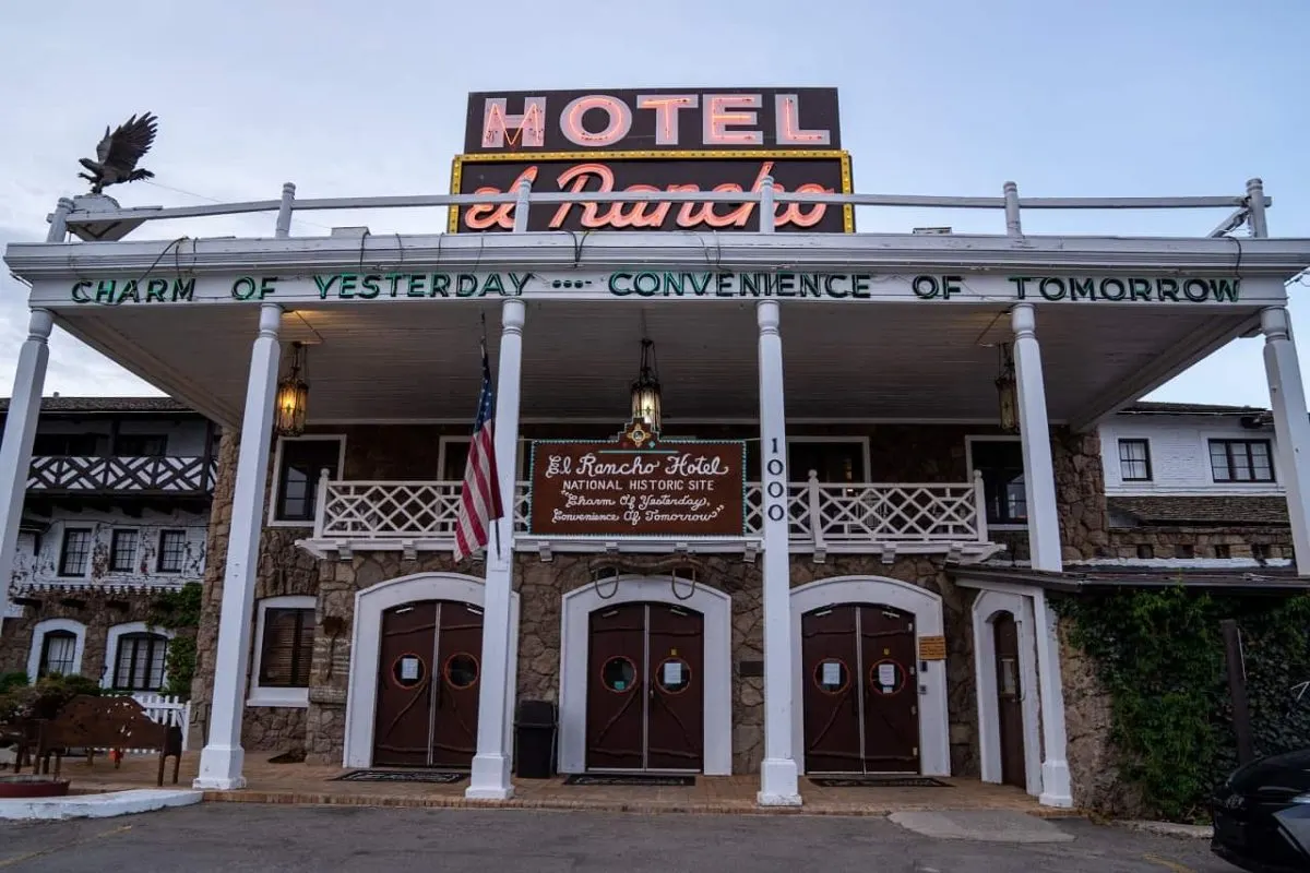 Historic El Rancho Motel Hotel