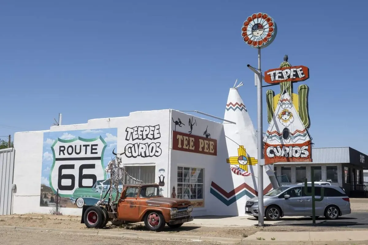 Teepee Curios, Tucumcari Teepee Curios, Tucumcari