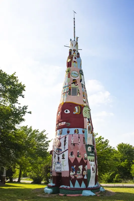 Totem Pole Park near Route 66