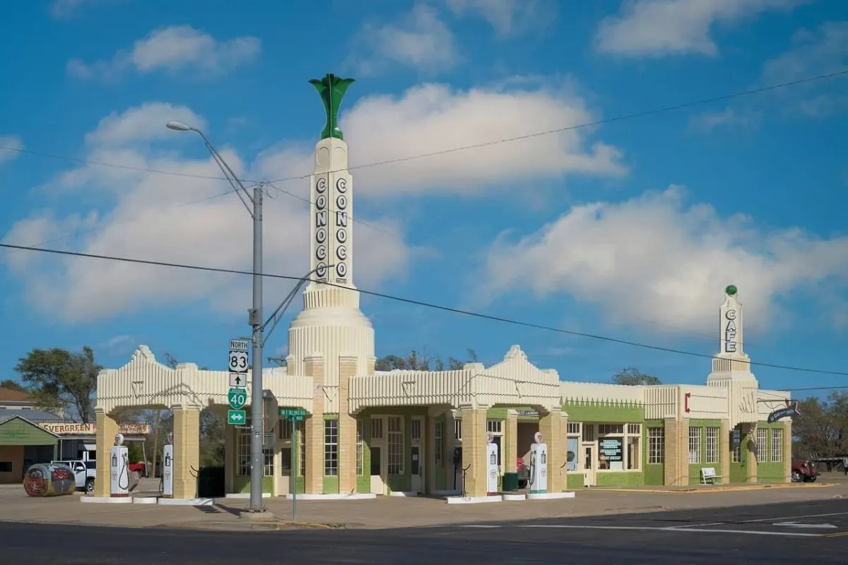 Conoco Tower Station and U-Drop Inn