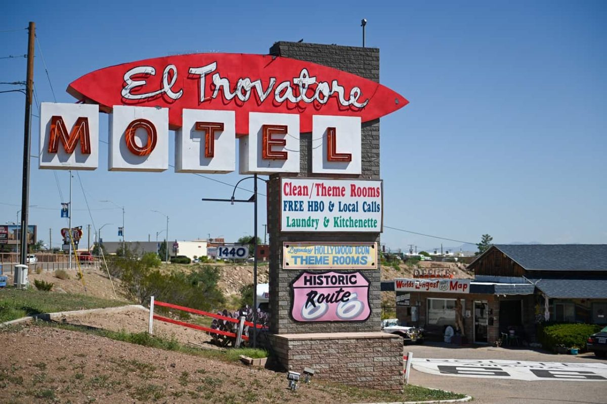 El Trovatore Motel