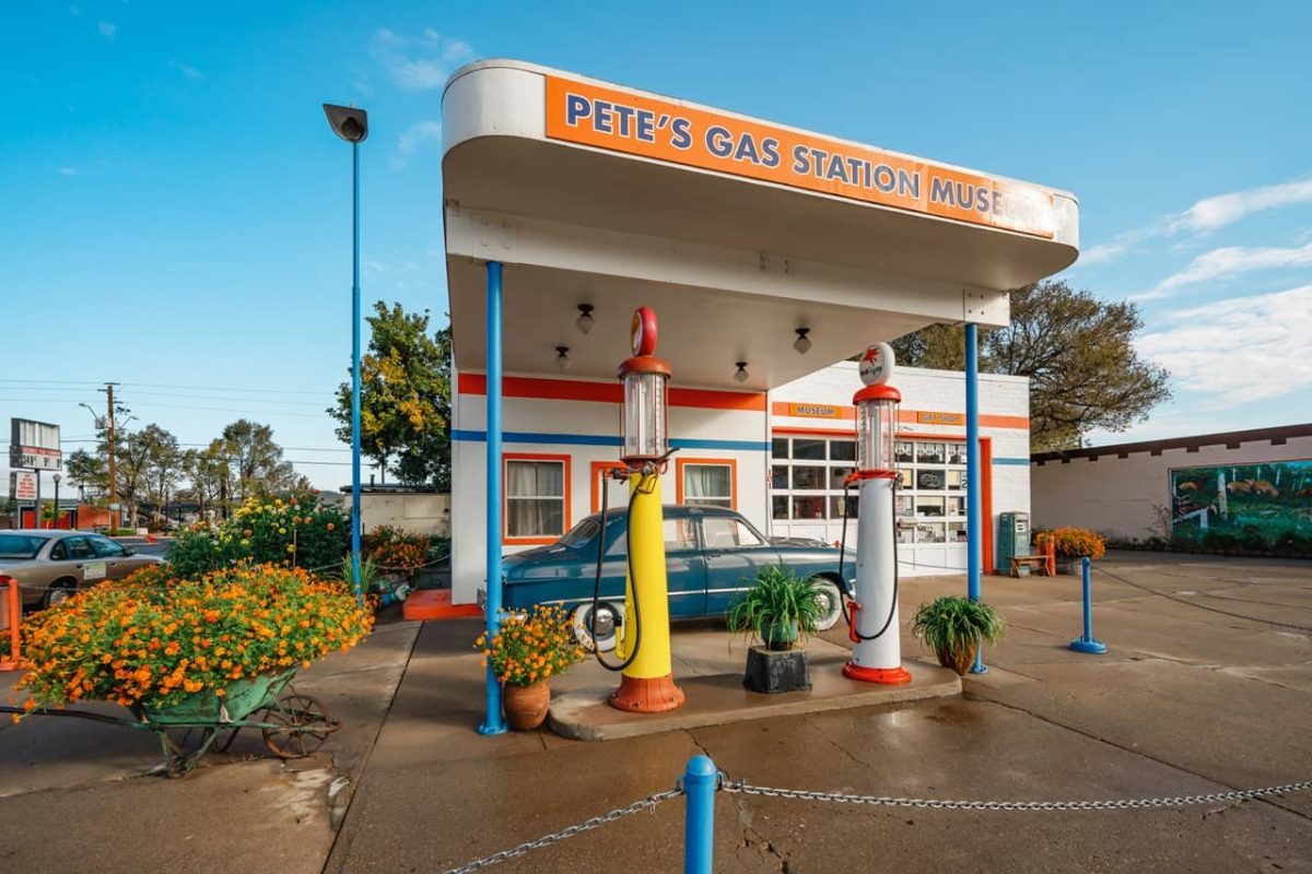 Pete's Route 66 Gas Station Museum